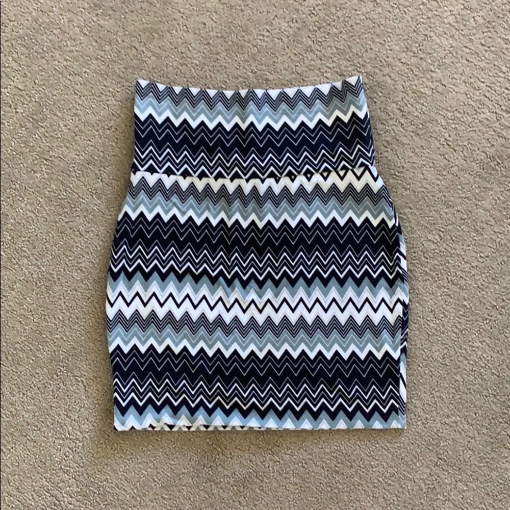 Chevron Pencil Skirt (Black, Gray, & White)